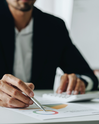 Valuation de marca e ativos intangíveis para licenciamento e gestão de valor de mercado.